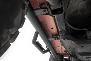 Jeep Wrangler Nerf Steps - Full Length - Rough Country - Bolt-On with Integrated Stone Guards - '97-'06